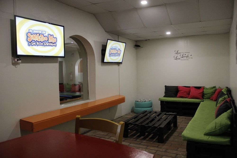 The Pod 33 Hotel 2*